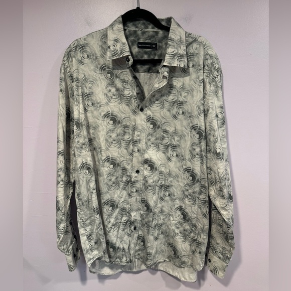 Saks Fifth Avenue grey patterned button down - Picture 1 of 3